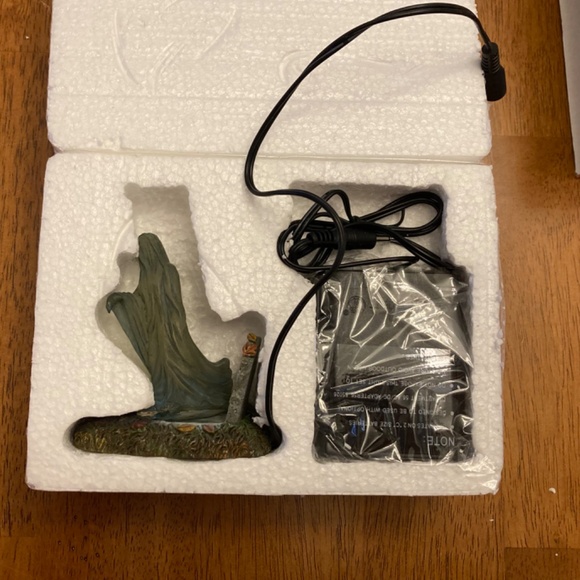 Department 56 Lit Graveyard Ghost - Picture 4 of 5